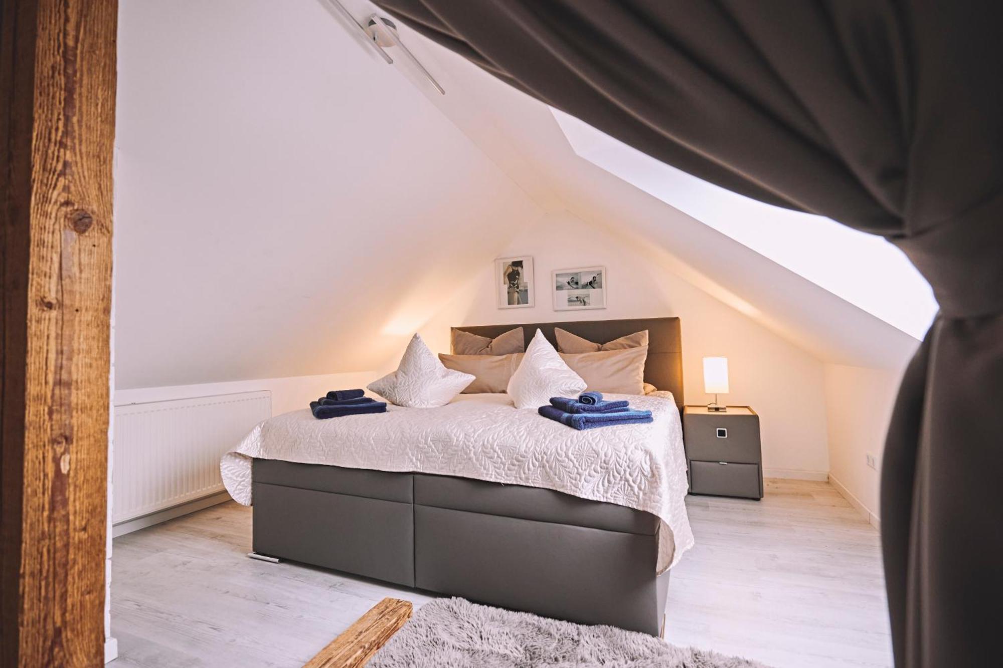 Bildstein'S "Kathmandu" Apartment Langenfeld  Bagian luar foto
