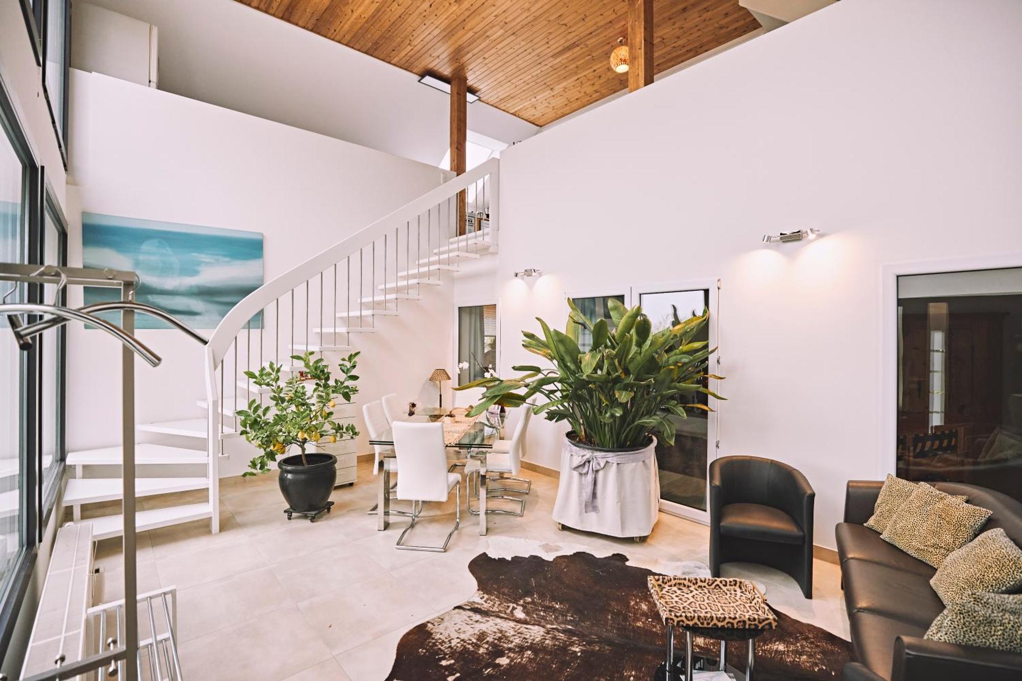 Bildstein'S "Kathmandu" Apartment Langenfeld  Bagian luar foto